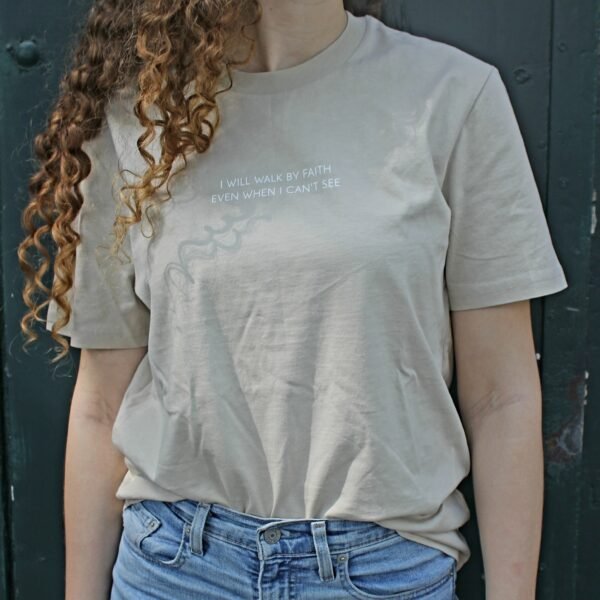 walk by faith christelijk shirt verschijn duurzame kleding2