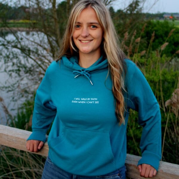walk by faith christelijk sweater verschijn duurzame kleding2